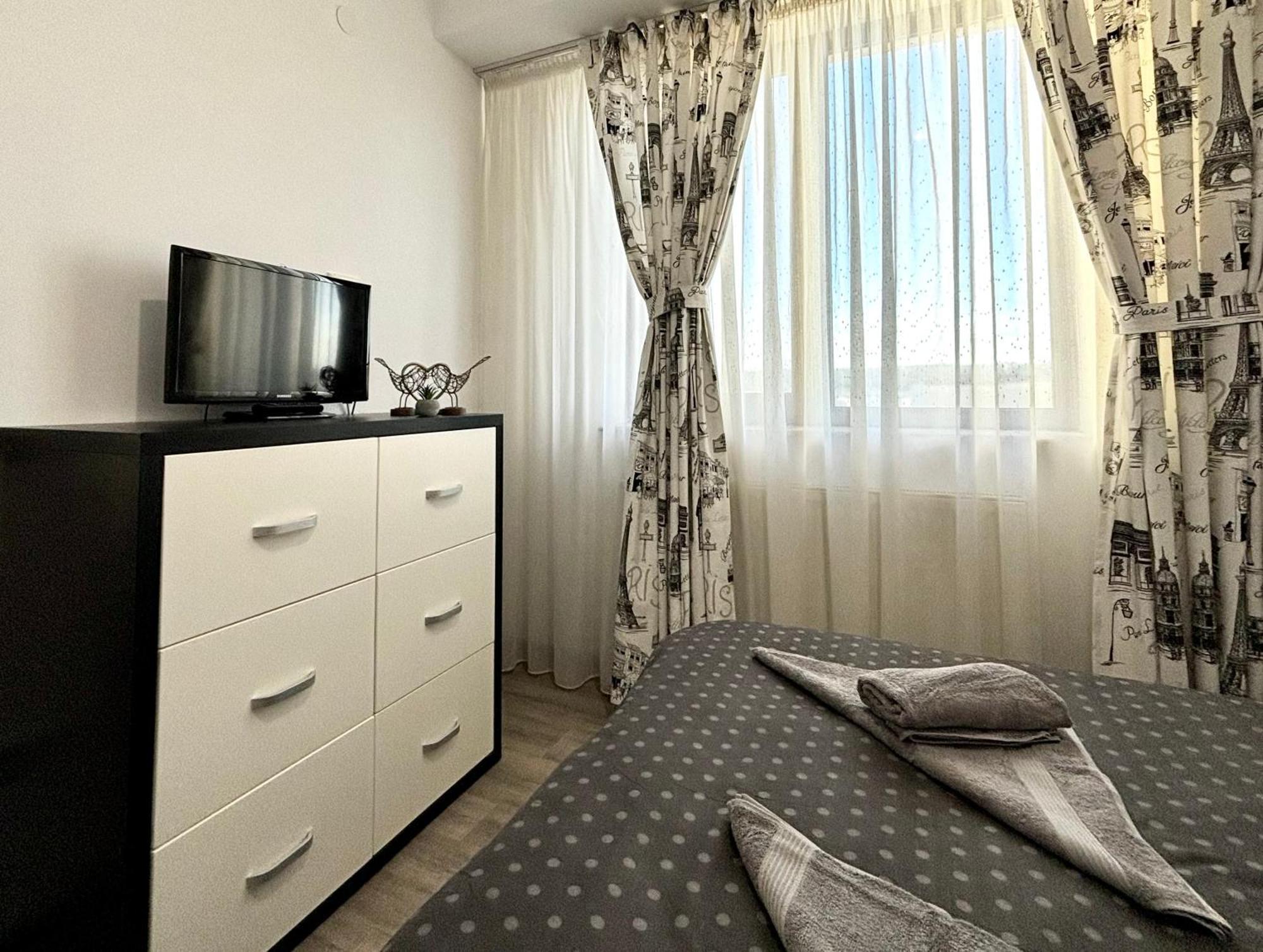 Taste Of Iasi - Two Room Apartment - Central - Sunset Touch Exterior foto